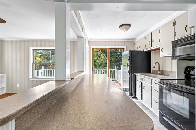 32 Winter St, Marlborough, MA 01752