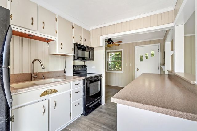 32 Winter St, Marlborough, MA 01752