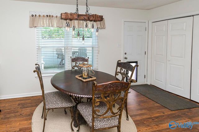 301 Woodridge Drive SW, Decatur, AL 35601
