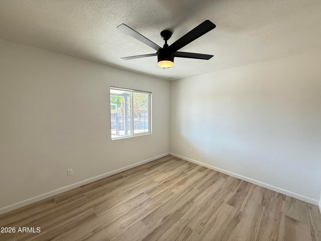 4528 W Kristal Way, Glendale, AZ 85308