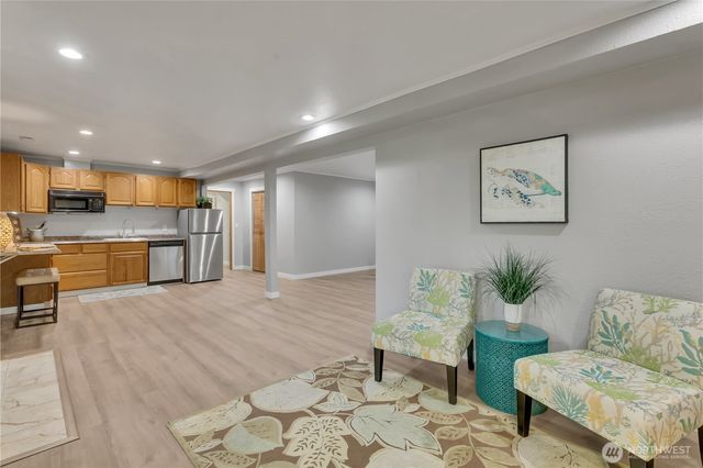 20632 SE 288th Place, Kent, WA 98042