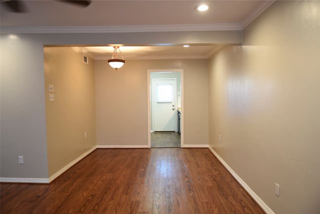 10232 Regal Oaks Drive 32B, Dallas, TX 75243