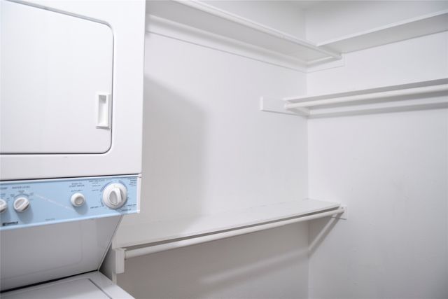 10232 Regal Oaks Drive 32B, Dallas, TX 75243