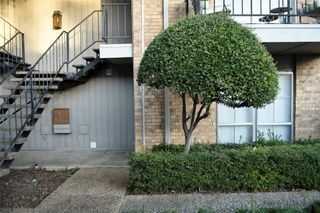 10232 Regal Oaks Drive 32B, Dallas, TX 75243