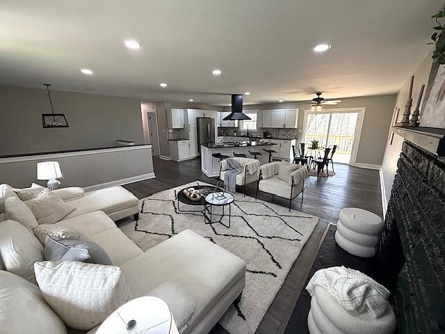 6405 Pixie Place, Nashport, OH 43830