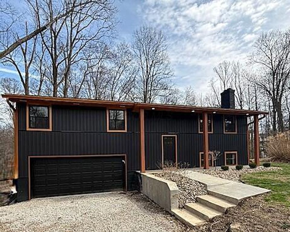 6405 Pixie Place, Nashport, OH 43830