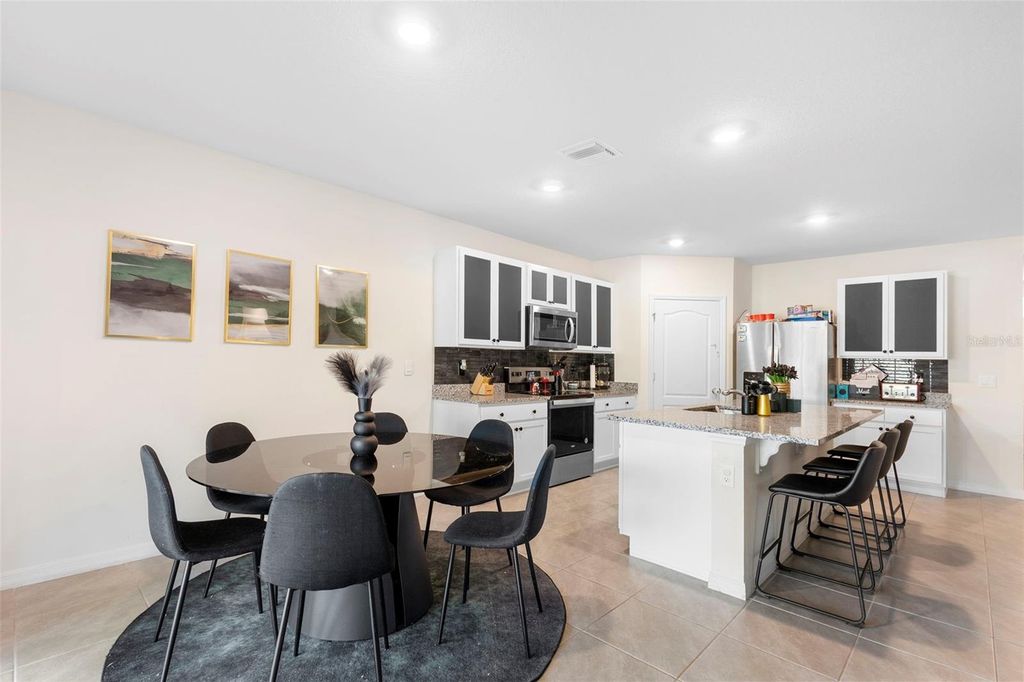 Image 26 of property listing at 821 AMHURST DRIVE, Orange City, FL 32763