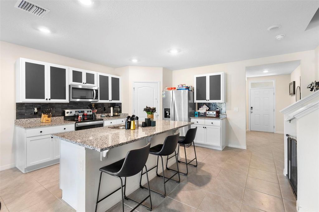 Image 28 of property listing at 821 AMHURST DRIVE, Orange City, FL 32763