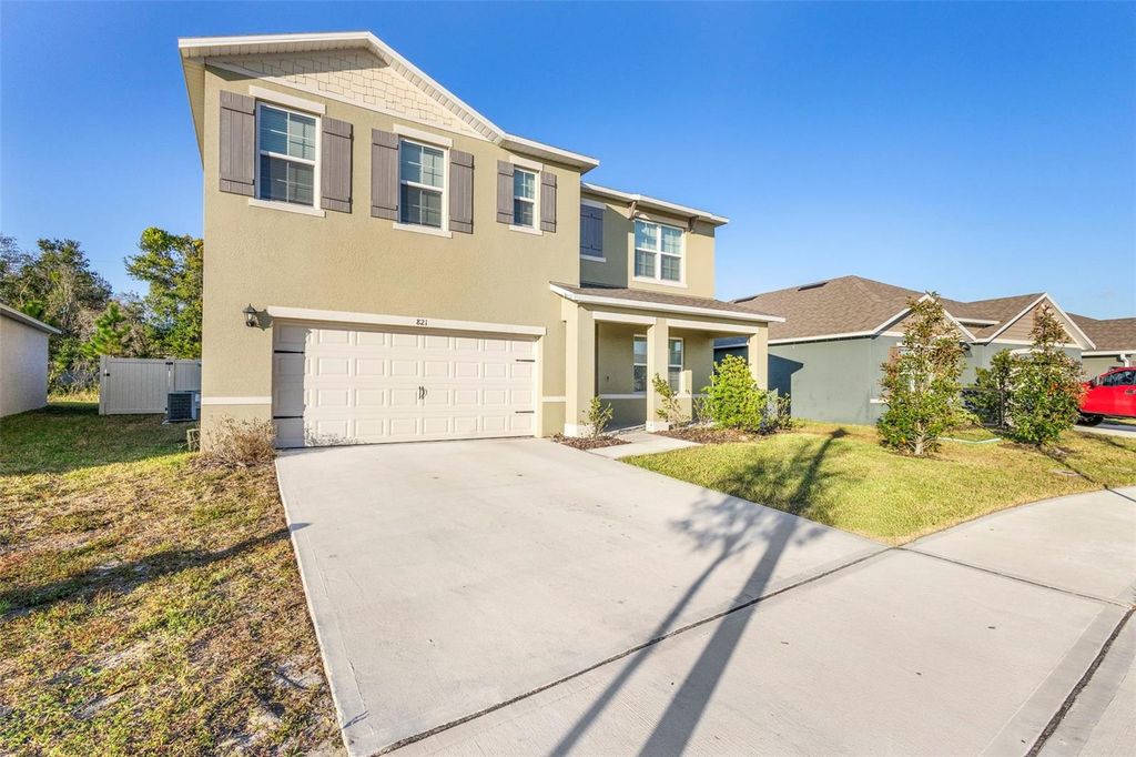 Image 4 of property listing at 821 AMHURST DRIVE, Orange City, FL 32763