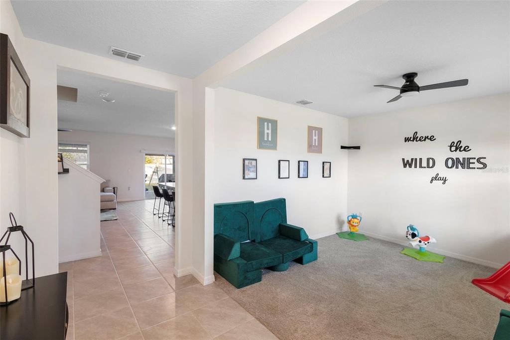 Image 33 of property listing at 821 AMHURST DRIVE, Orange City, FL 32763