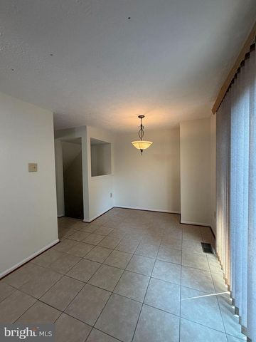 2553 LOG MILL CT, Crofton, MD 21114