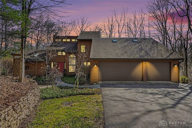 2488 Stewart Road, Xenia, OH 45385