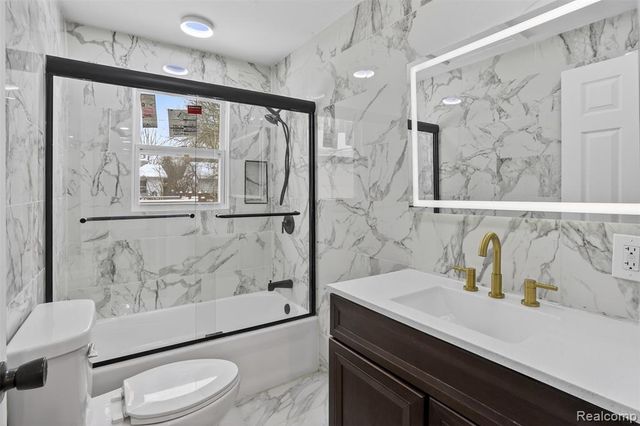 7148 Mccliggott Road, Saginaw, MI 48609