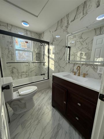 7148 Mccliggott Road, Saginaw, MI 48609