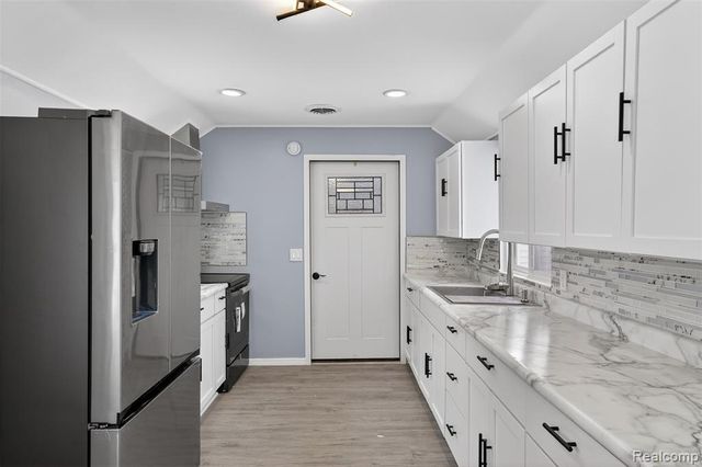 7148 Mccliggott Road, Saginaw, MI 48609