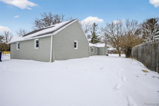 7148 Mccliggott Road, Saginaw, MI 48609