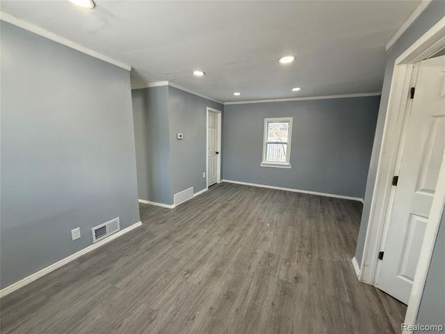 7148 Mccliggott Road, Saginaw, MI 48609