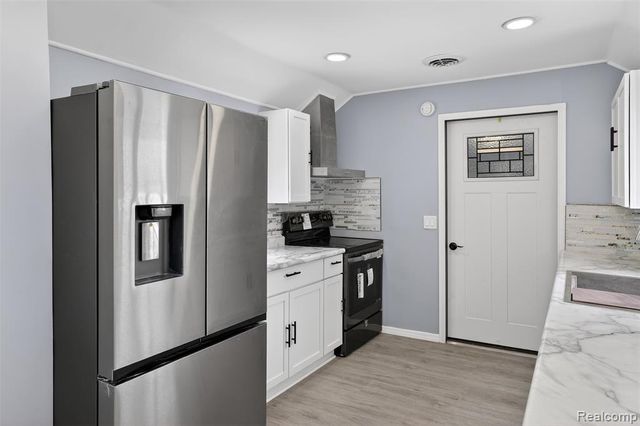 7148 Mccliggott Road, Saginaw, MI 48609