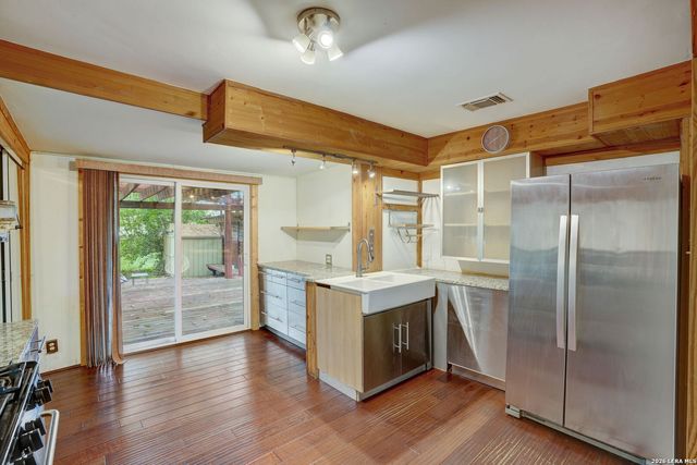 439 Devonshire, San Antonio, TX 78209