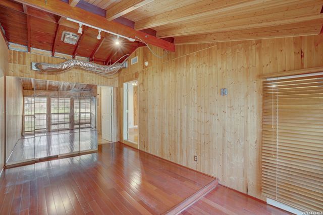 439 Devonshire, San Antonio, TX 78209