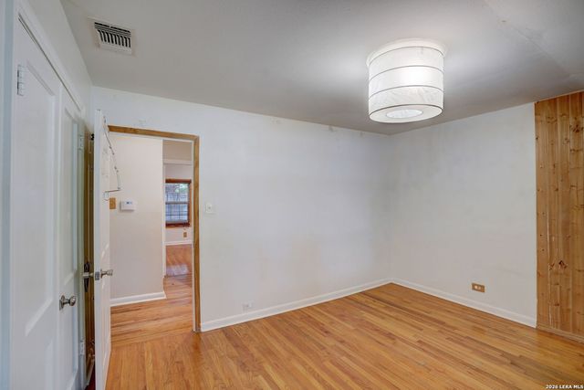 439 Devonshire, San Antonio, TX 78209