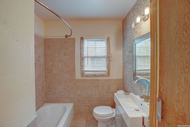 439 Devonshire, San Antonio, TX 78209