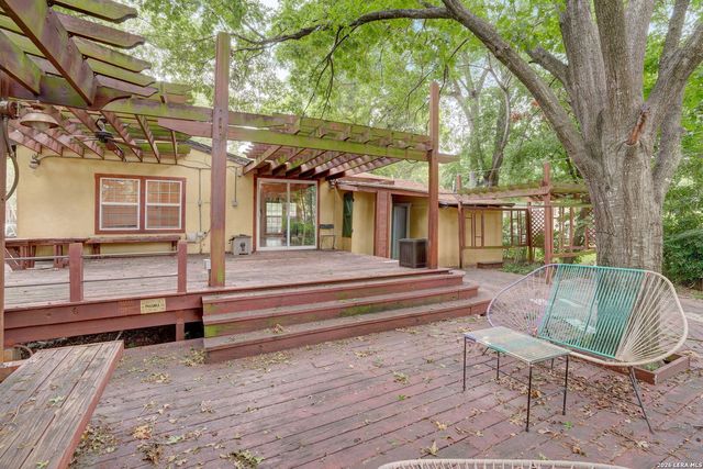 439 Devonshire, San Antonio, TX 78209