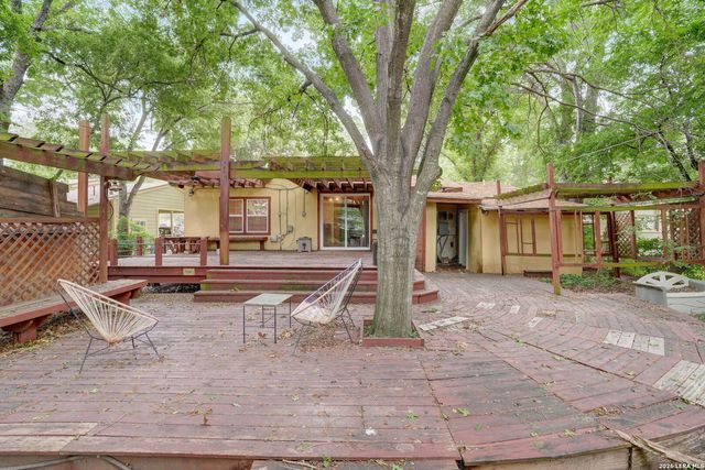 439 Devonshire, San Antonio, TX 78209