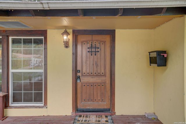 439 Devonshire, San Antonio, TX 78209