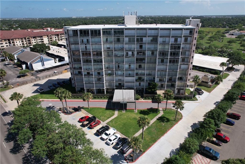 4600 Ocean Dr 101, Corpus Christi, TX 78412 — photo 2
