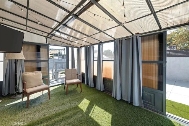 2905 Magnolia Avenue, Long Beach, CA 90806