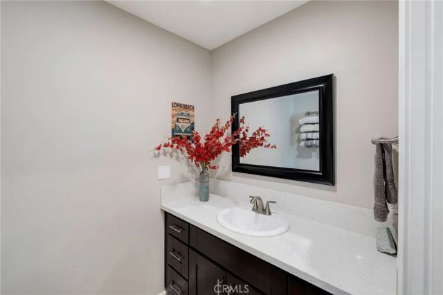 2905 Magnolia Avenue, Long Beach, CA 90806