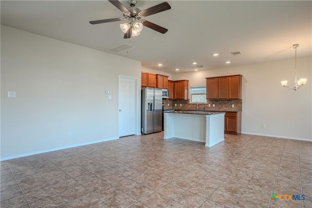 6217 Dorothy Muree Drive, Temple, TX 76502