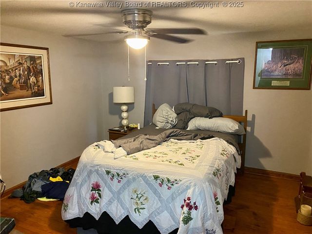 233 Henson Avenue, South Charleston, WV 25303