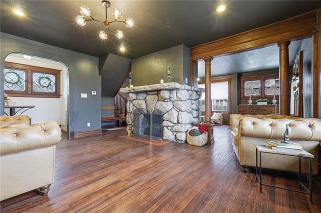 9875 E Winner Road, Independence, MO 64052