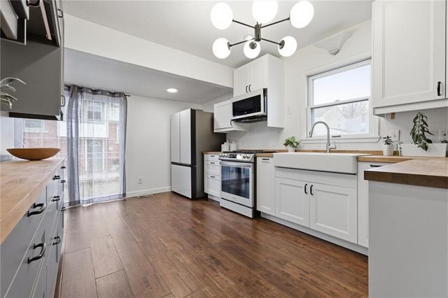 9875 E Winner Road, Independence, MO 64052