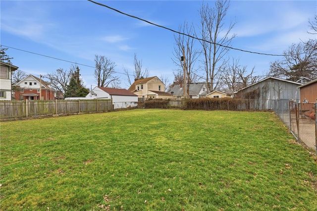 9875 E Winner Road, Independence, MO 64052