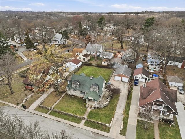 9875 E Winner Road, Independence, MO 64052