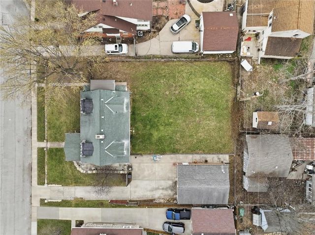 9875 E Winner Road, Independence, MO 64052