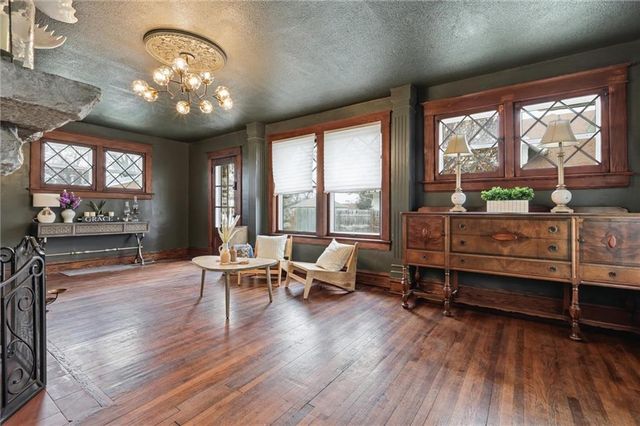 9875 E Winner Road, Independence, MO 64052