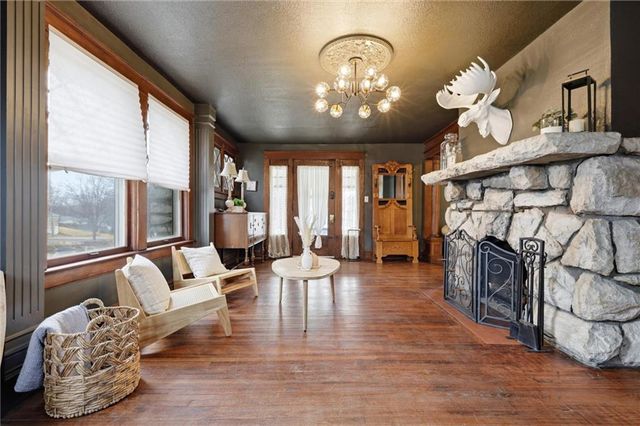 9875 E Winner Road, Independence, MO 64052