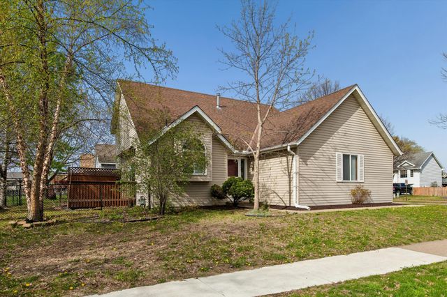 1017 Larch Street, Farmington, MN 55024