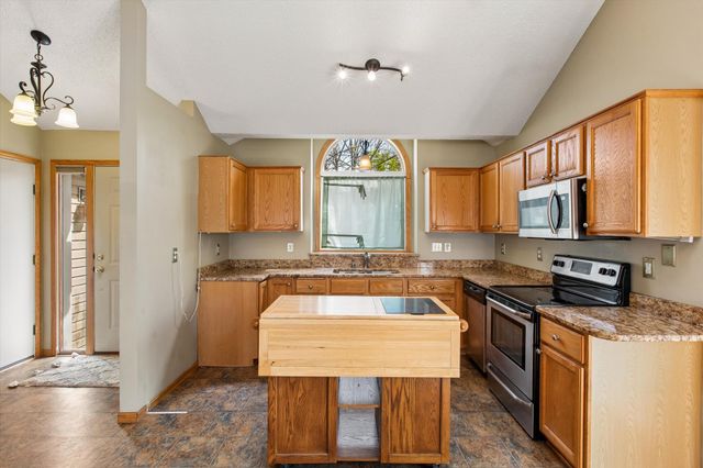1017 Larch Street, Farmington, MN 55024