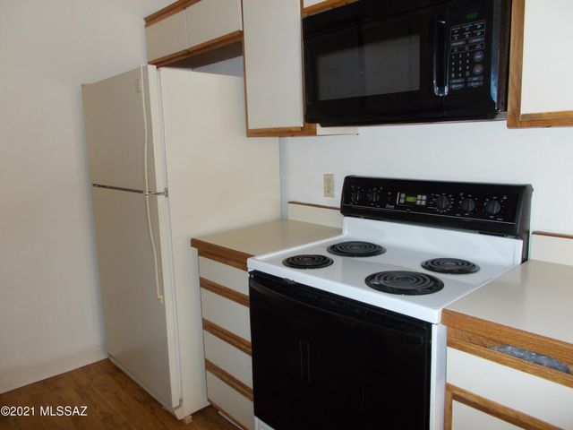 1668 W Park Wood Lane, Tucson, AZ 85746