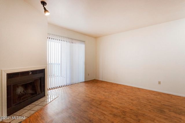 1668 W Park Wood Lane, Tucson, AZ 85746