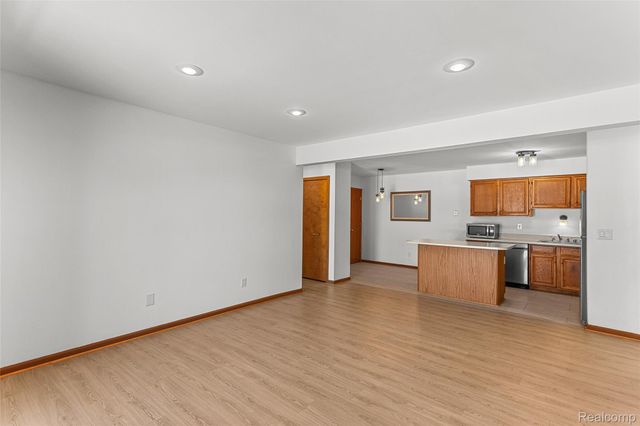 15356 Ashley Court 38, Macomb Township, MI 48044