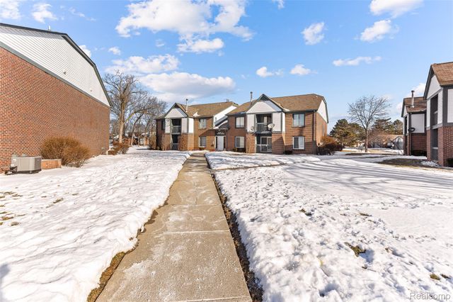 15356 Ashley Court 38, Macomb Township, MI 48044