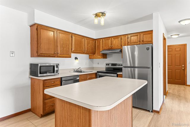 15356 Ashley Court 38, Macomb Township, MI 48044