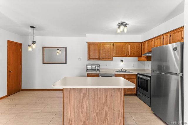 15356 Ashley Court 38, Macomb Township, MI 48044