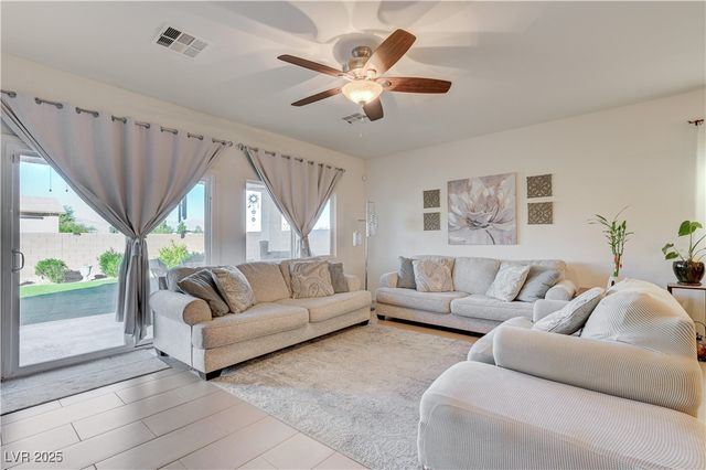 1408 Fantastic Court, North Las Vegas, NV 89081